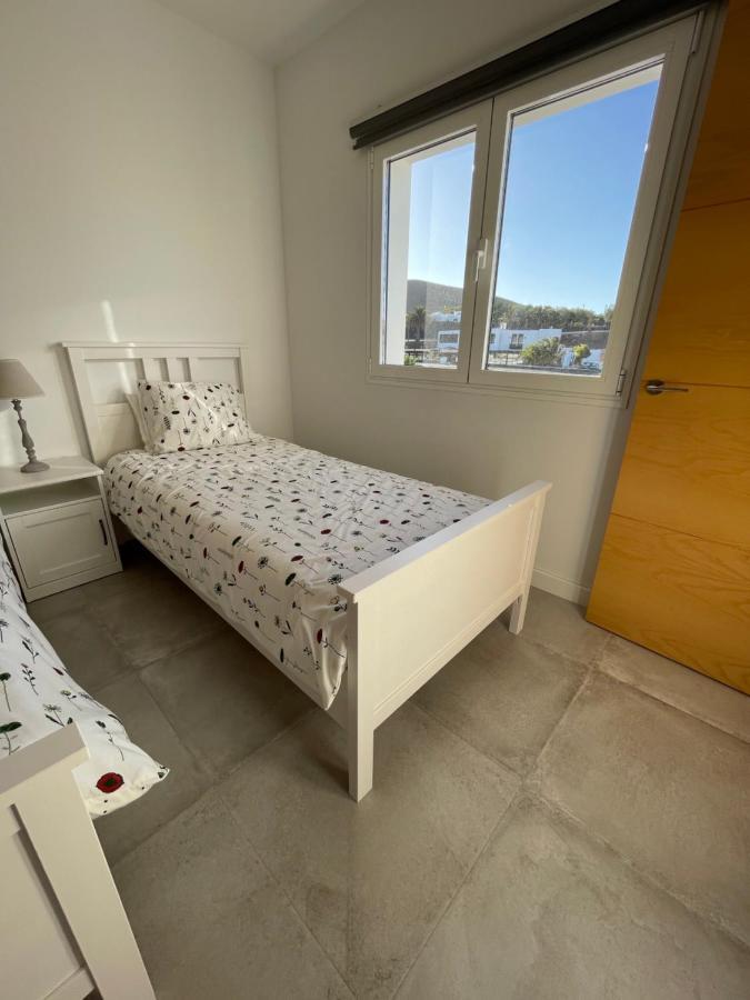 Villa Vulcano Uga Exteriör bild
